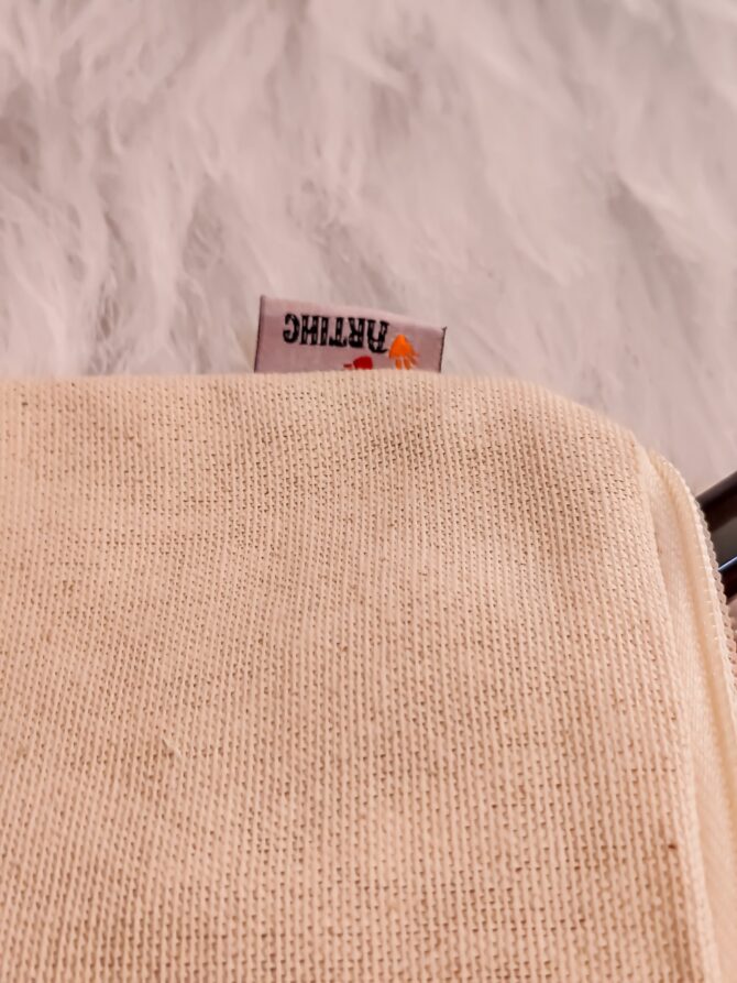 ARTIHC NATURAL CANVAS POUCH