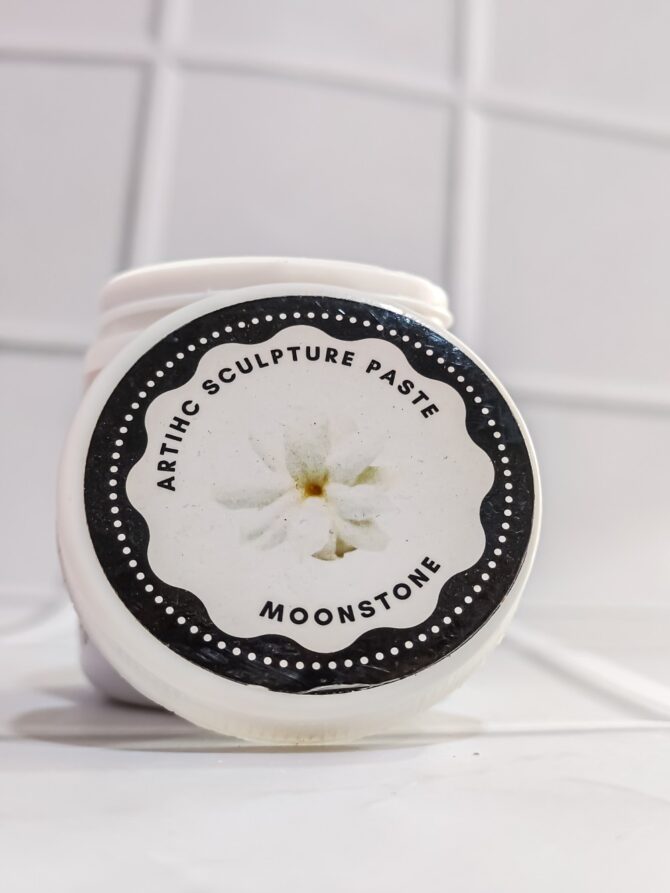 ARTIHC SCULPTURE PASTE MOONSTONE 150GRAMS