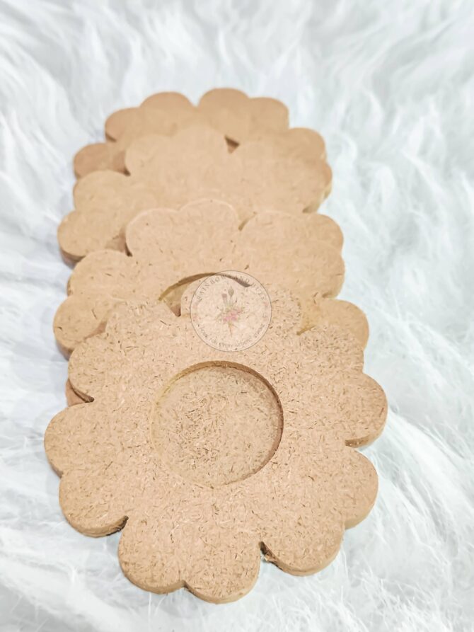 MDF TEALIGHT HOLDER FLOWER (PACK OF 4)